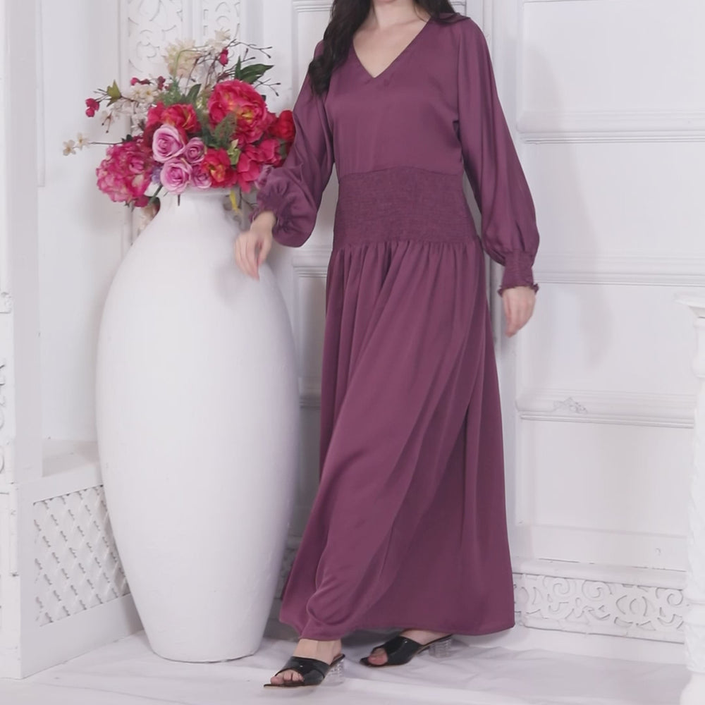 
                  
                    Load and play video in Gallery viewer, Smocked A-line Flowy Dress in Dark Pink
                  
                