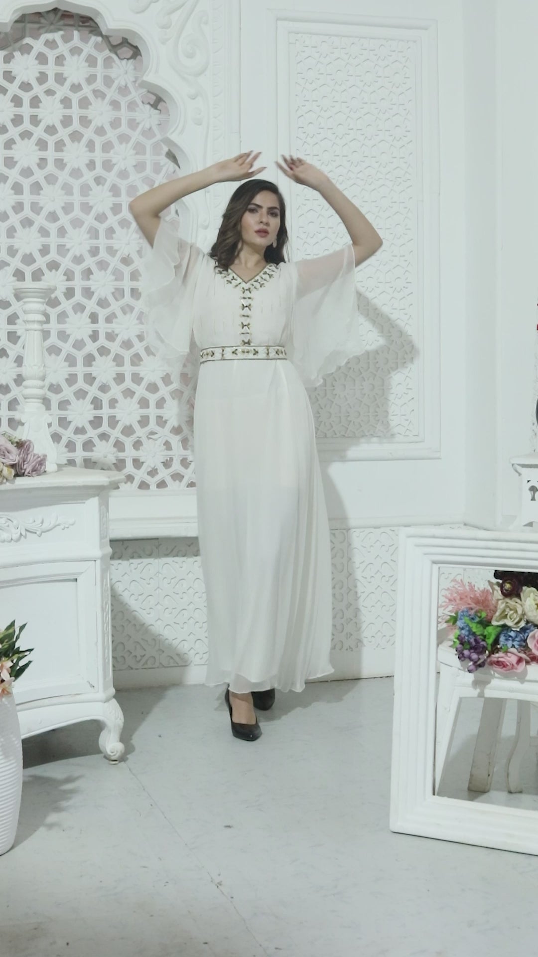 Load and play video in Gallery viewer, Dubai Moroccan Kaftan Arabic Abaya Maxi Hand Beaded Caftan
